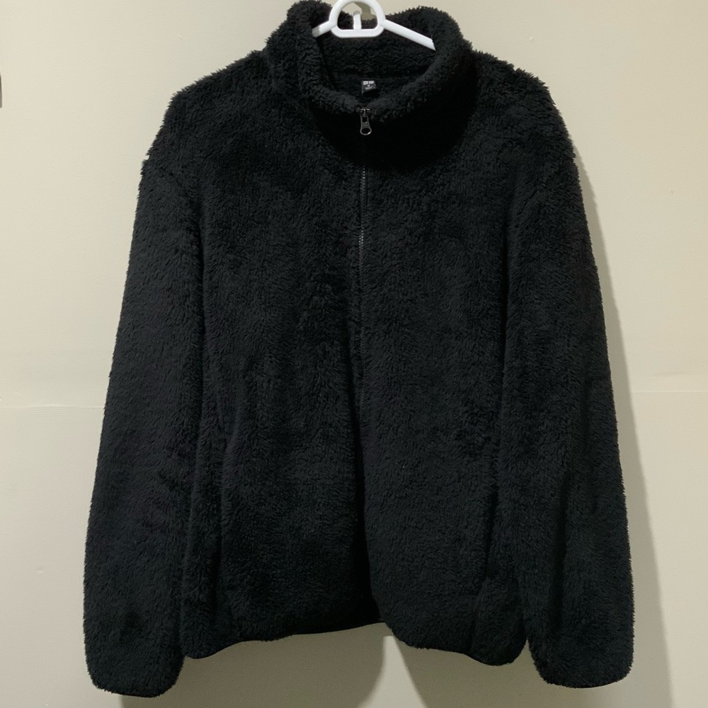Fuzzy Jacket Uniqlo Size M